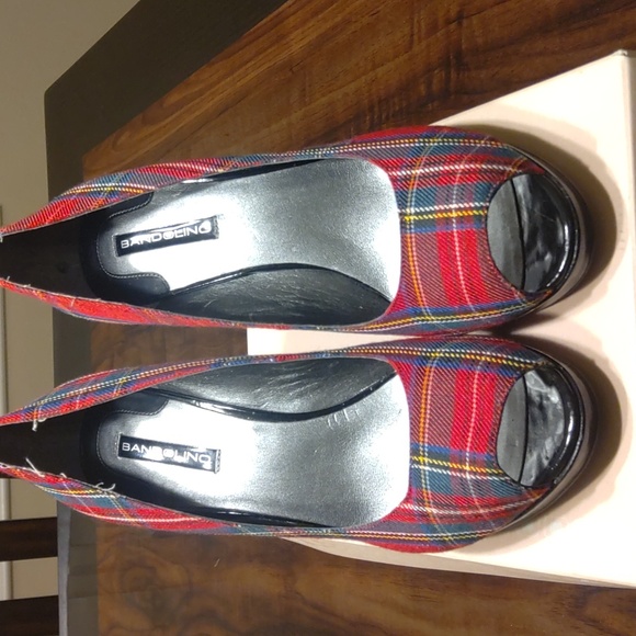 Bandolino Peep-tow Plaid Heels sz 10 - Picture 2 of 4
